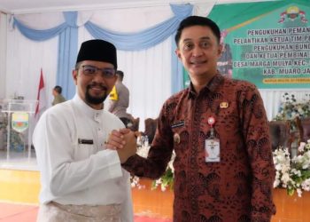 Robinson Sirait Hadiri Pelantikan Dan Pengukuhan Pengurus LAM Desa Marga Mulya Sungai Bahar