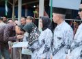 LlllMhd Fadhil Arief Serahkan 365 Beasiswa Batang Hari Tangguh
