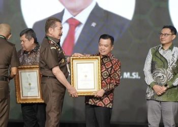 Terima Penghargaan R. Soeprapto Award Tahun 2024, Al Haris Ajak Seluruh Kepala Daerah Tetap Solid Dan Berkontribusi Untuk Kejaksaan