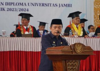 Hadir Di Wisuda Unja, Al Haris : Generasi Muda Harus Pandai Mencari Peluang