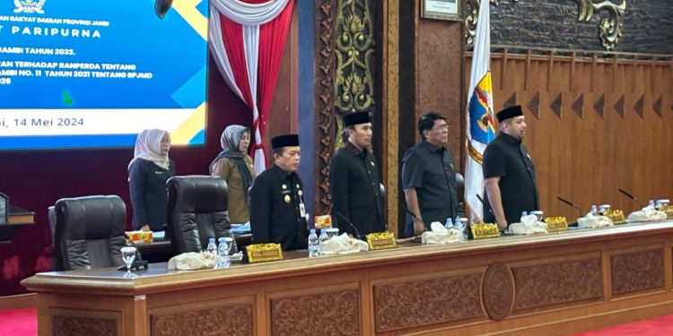 Gelar Rapat Paripurna, DPRD Jambi Setujui Empat Laporan Pansus Jadi Rekomendasi Dewan.
