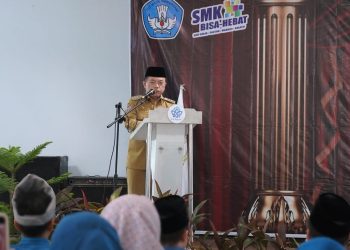 Al Haris Motivasi Siswa Dan Siswi SMK Kesehatan Baiturrahim Lanjutkan Studi Ke Jenjang Lebih Tinggi