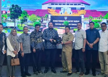 Pinto Pimpin Studi Banding Banmus DPRD Provinsi Jambi Ke Kalimantan Tengah