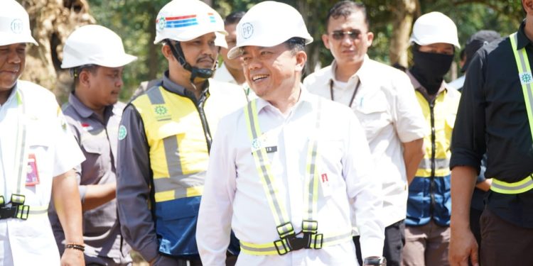 Mega Proyek Revitalisasi KCBN Muaro Jambi, Al Haris Lakukan Peletakan Emas Prosesi Tegak Tiang Tuo