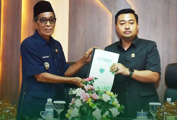 Bakhtiar Hadiri Rapat Paripurna Penyampaian Nota Pengantar Raperda Tentang RT-RW