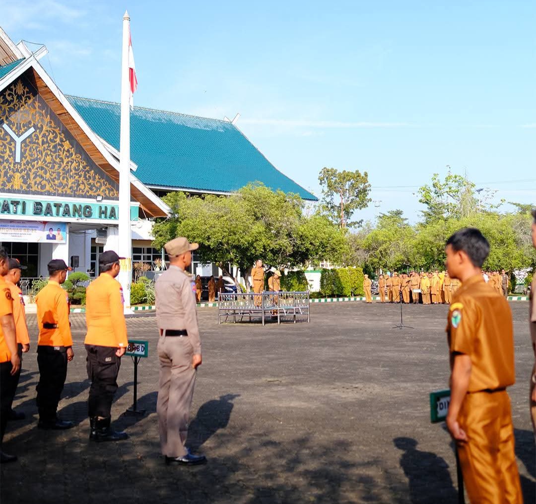Bupati Batang Hari Pimpin Apel Harganas Tahun 2025