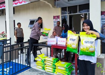 Polsek Muara Bulian Diserbu Warga Untuk Dapatkan Beras Murah SPHP
