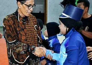 Bakhtiar Hadiri Konser Pamit Tim Drumband Bahana Teratai Indah
