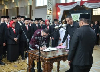 Wali Kota Maulana Reshuffle Pejabat Pemkot Jambi: Perkuat Birokrasi, Tingkatkan Pelayanan Publik