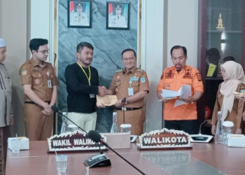 Pemkot Jambi Serahkan Bantuan Bencana Sebesar 102 Juta