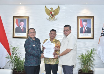 Wali Kota Jambi Bersama Ketua DPRD Kota Jambi Resmi Serahkan Surat Permohonan Kepada Presiden Terkait Zona Merah